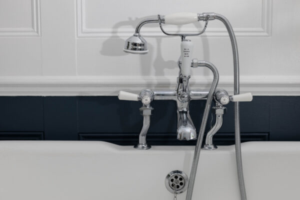 Douglas Road Extendia 8635