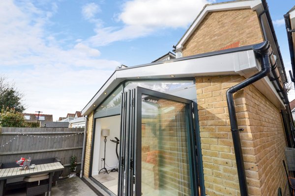 modern rear extension hampton 12